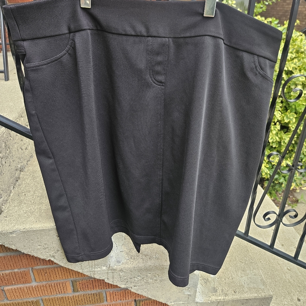 Stylish Black Skirt